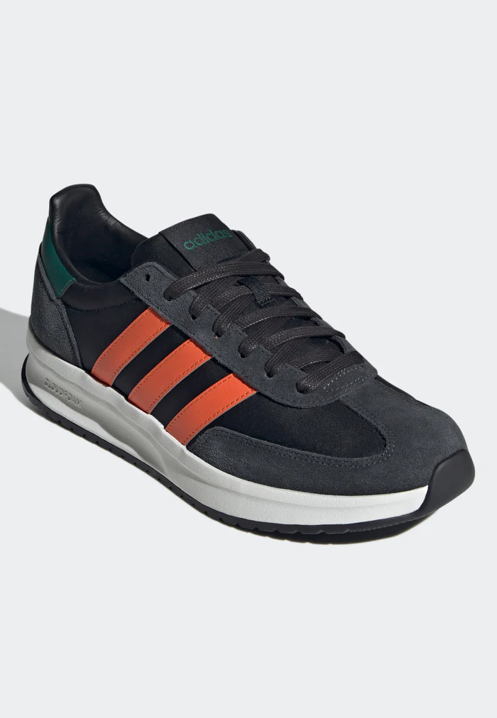 RUN 70S 2.0 Shoes - Image 4